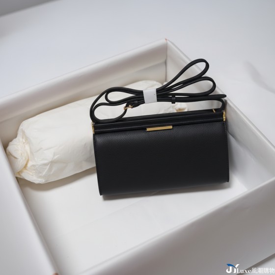 Handsewn Clic-H21 small shoulder bag, flight attendant bag, original cowhide Lindy bag, pig nose bag